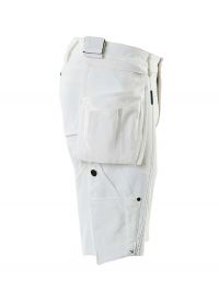 Stretch Shorts mit Hängetaschen in Weiß